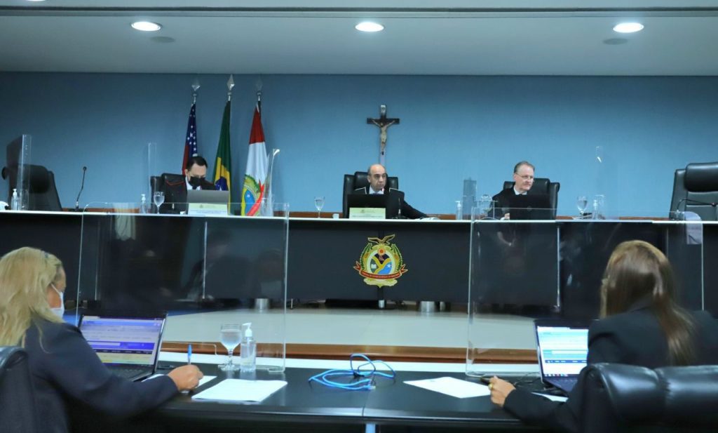 TCE-AM multa ex-Secretário Municipal de Limpeza Pública em R$53 mil